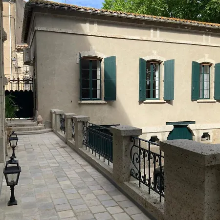 Hébergement de vacances Château Tallavignes Ex Château Fleurs D'iris Fabrezan