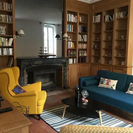 Château Tallavignes Ex Château Fleurs D'iris Hébergement de vacances
